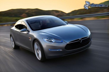 Elektricke automobile Tesla Cena